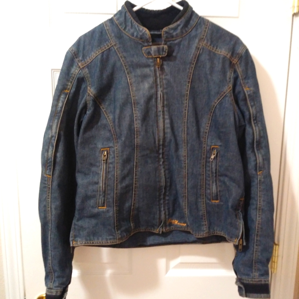 Women's Denim Tour Master motorcycle jacket w/protect padding.Size XL (14 - 16)